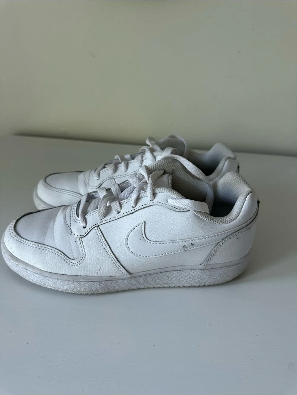 Nike White Low-Top Leather Sneakers Women's